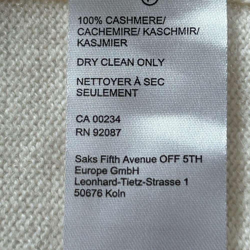 SAKS FIFTH AVENUE Ivory 100% Cashmere Tunic SM NWT as is -holes , easy to fix - Picture 5 of 13